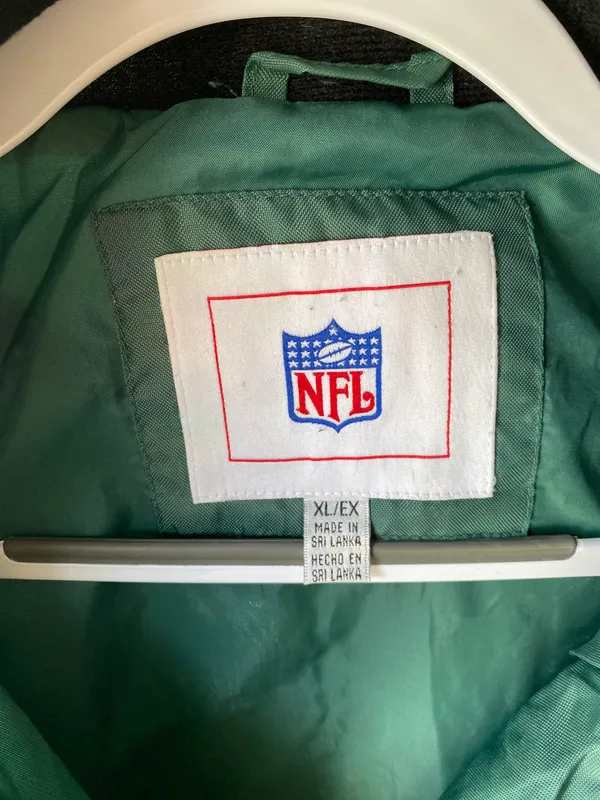NFL Team Apparel Green Bay Packers Windbreaker - Image 4