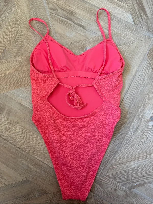 Wild Fable Coral Pink One Piece Swimsuit Tribal Diamond Pattern Size Small Beach - Image 2
