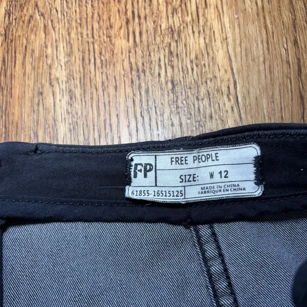 Free People Black Denim Mini Skirt High Waisted‎ Back Zip Size 12 Grunge Skater - Image 7