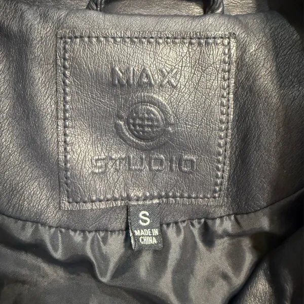 Max Studio women’s vegan leather jacket. Black. Size small. - Image 4
