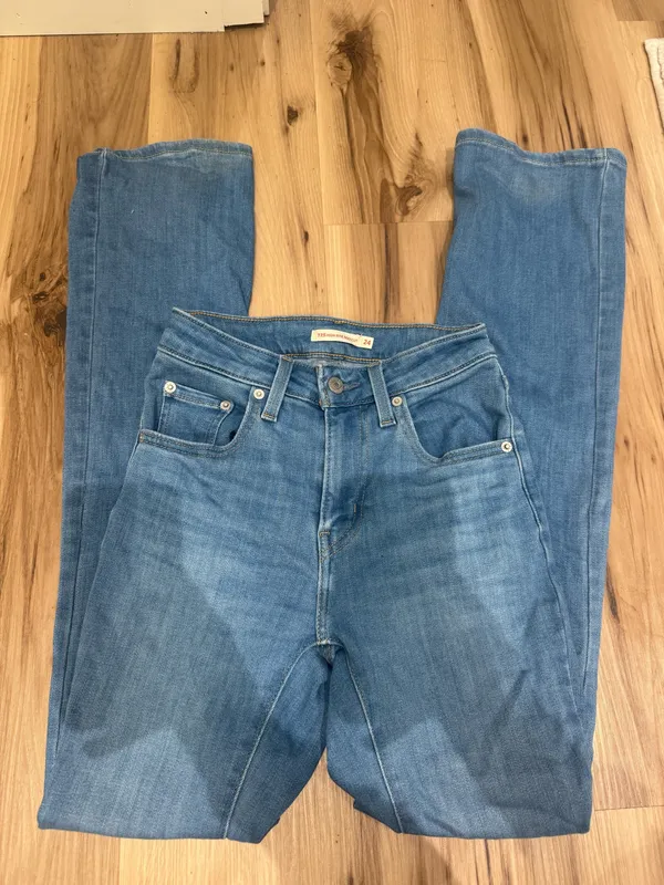 Levi’s Bootcut Women’s Jeans - Image 2