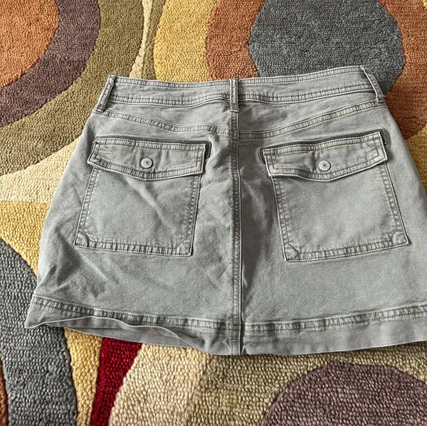 American Eagle Hi Rise Mini Skirt Olive Green Cargo Flap Pockets Size 8 - Image 6
