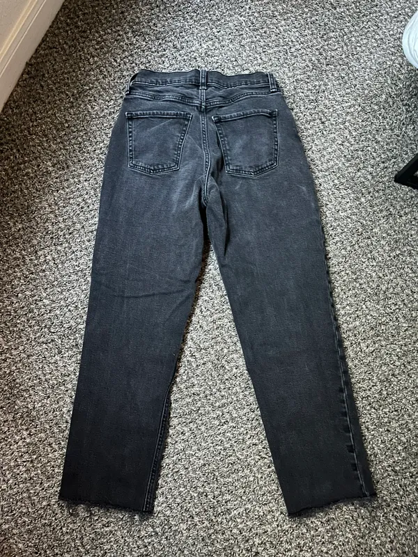 Old Navy Straight Jeans - Image 2