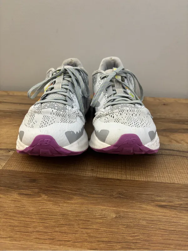 New Balance DynaSoft Nitrel V5 Quartz Grey Cosmic Rose Trail Running Shoes - Image 4