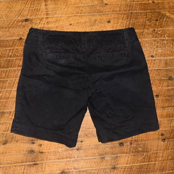 American Eagle 6 stretch black normcore basic shorts - Image 3