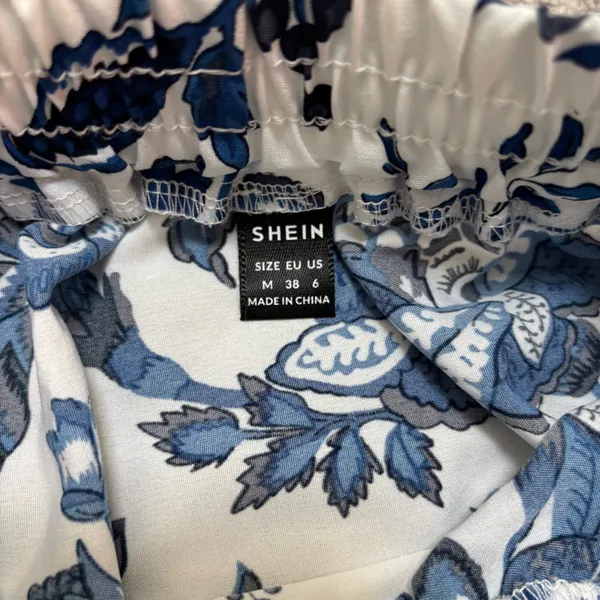 SHEIN Blue and White Floral Maxi Skirt - Image 4