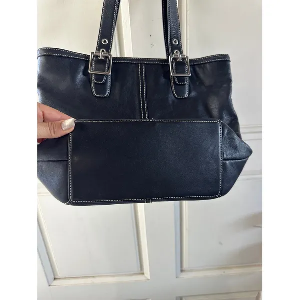 Coach 9572 Hamptons Black Smooth Leather Buckle Straps Hobo Tote Shoulder Bag - Image 7