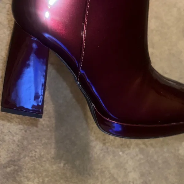 SHEIN liquid gloss cherry plum tall block healed boots size 8 new - Image 8