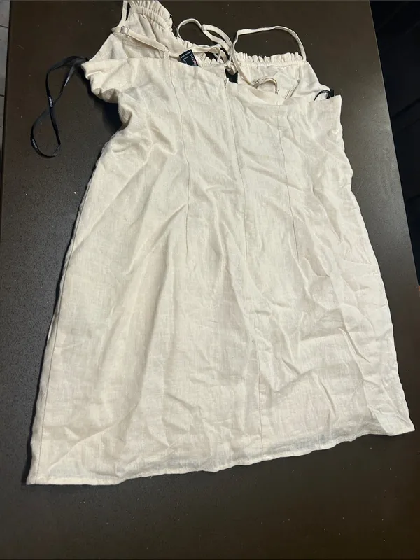 Forever 21 Cream Spaghetti Strap Linen-Blend Camisole - Image 4