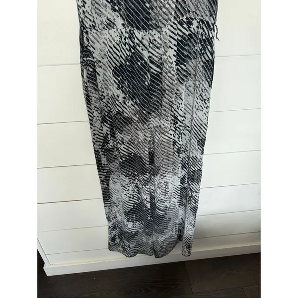 White House Black Market Women’s 16 Vneck Maxi Dress Sleeveless - Image 5