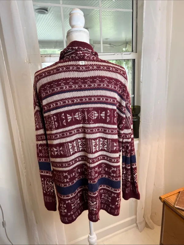 Billabong Cozy Burgundy Patterned Open-Front Cardigan size Large. - Image 6