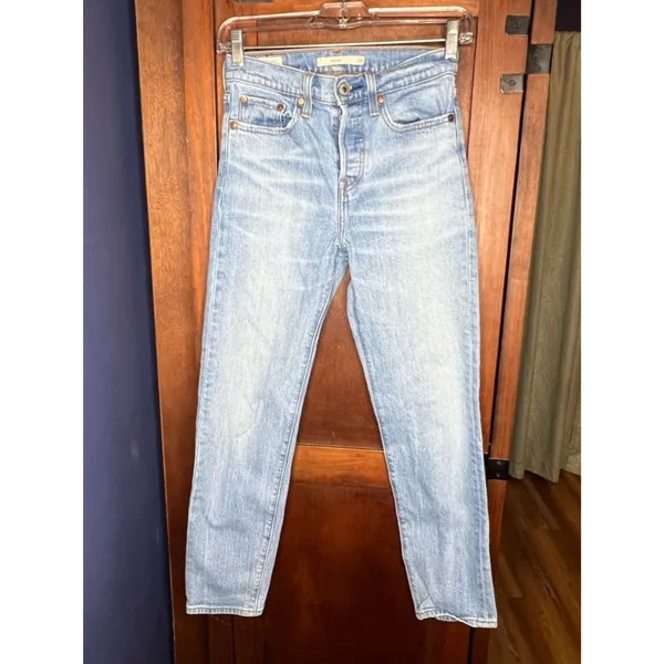 Levi’s Wedgie Straight Jeans High Rise Button Fly Light Wash Vintage Y2K 24 - Image 3