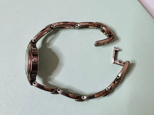 Guess Dainty Silver  Watch - Image 10