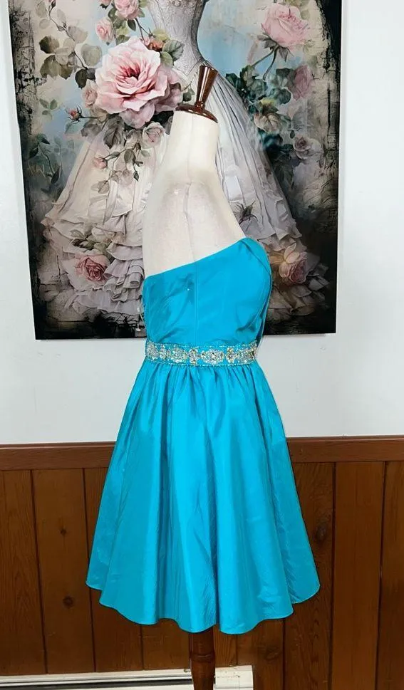 Pretty Mori Lee Vibrant Blue Taffeta Prom Dress! - Image 4