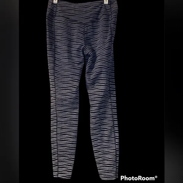 Full length Nike Dri Fit leggings - Image 5