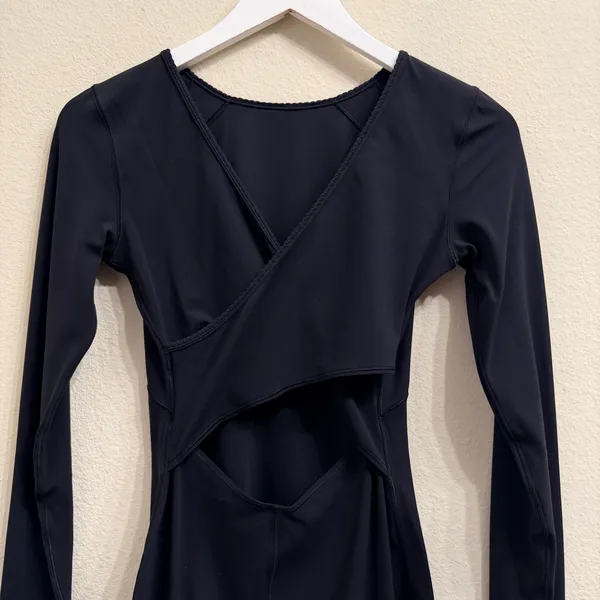 Lululemon Contour Black Mini Dress Athleisure Activewear Size‎ 4 Nulu Yoga - Image 6