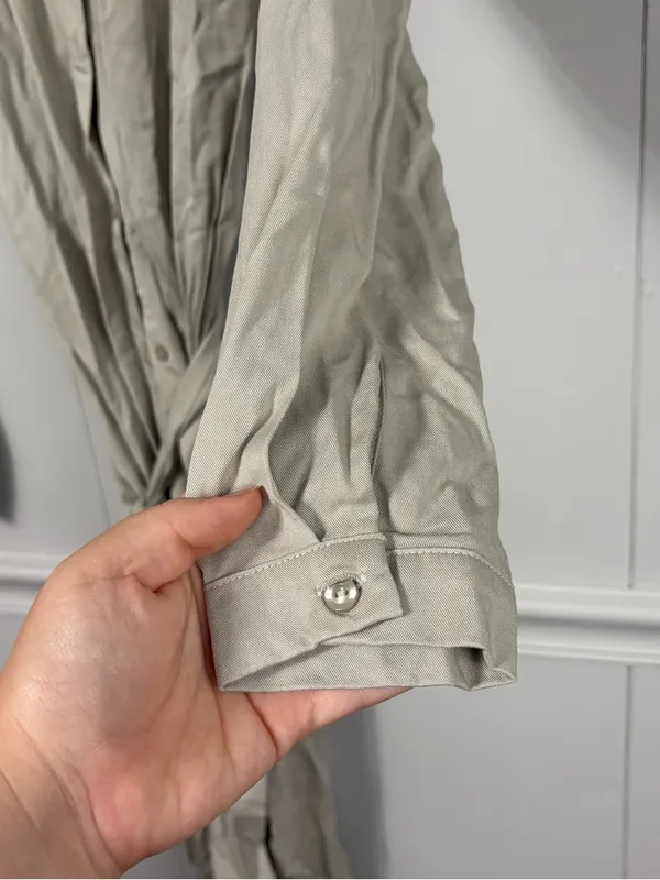 NWT Vila Vidania Gray Belted Shirt Dress MIDI 40 Front Button Spring Work Party - Image 3