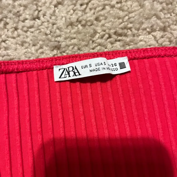 ZARA Red Long Sleeve cross wrap facade Top never worn - Image 4