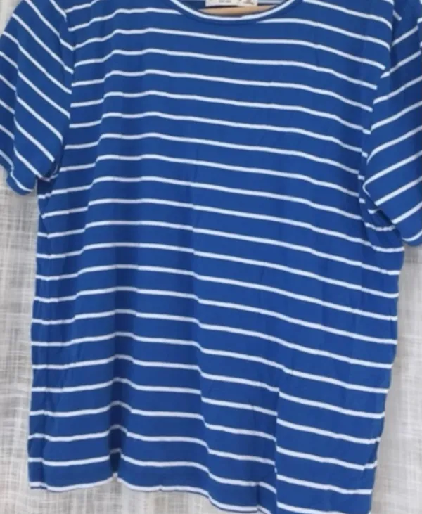 Abercrombie & Fitch Blue & White Striped Crewneck T-shirt - Image 3