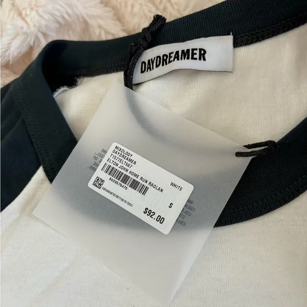 Daydreamer Elton John T nwt small - Image 2