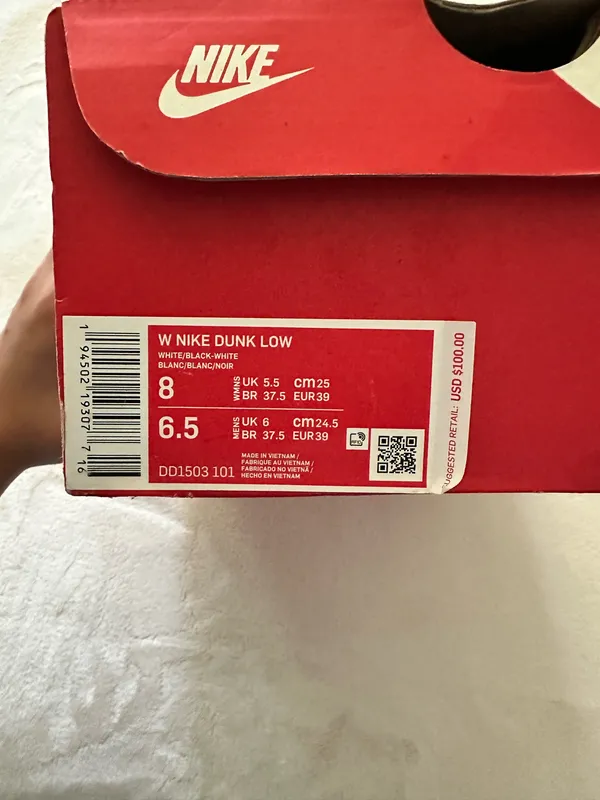 Nike Panda Dunk Low - Image 3