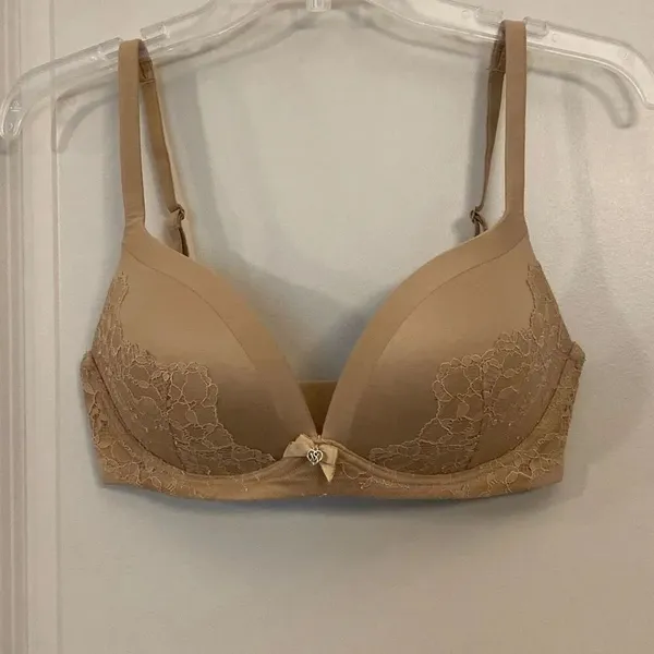 Victoria’s Secret bra size 34D - Image 3