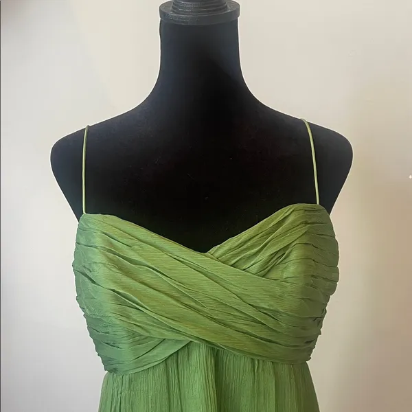Olive Green formal party Dress size 10 like new - Image 2