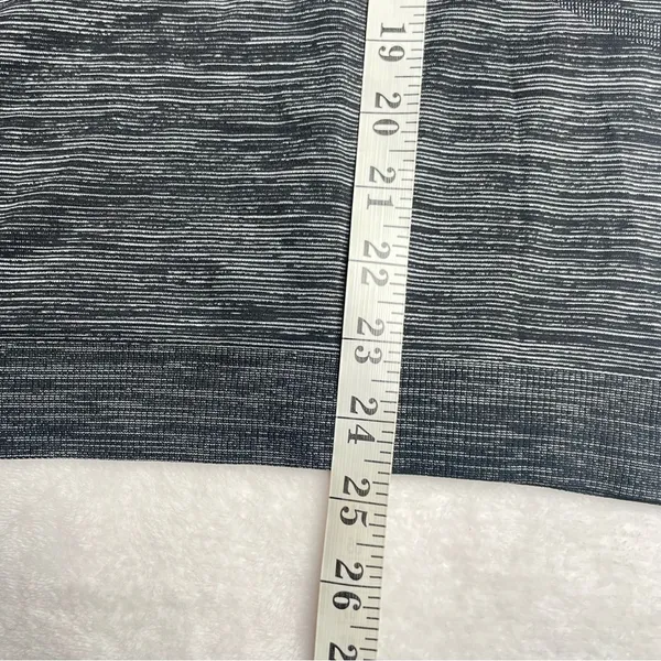 Lululemon Swiftly Short Sleeves Gray Shirt Size 8 / 10 - Image 3