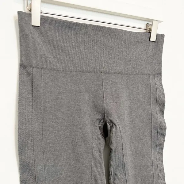 Lululemon Ebb To Street Leggings Size 6 Gray Seamless Medium Rise Pant Gorp‎ Gym - Image 4