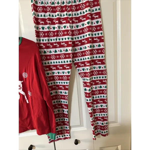 Women's Family‎ Feelings Reindeer Christmas Pajama Pant Set Size Large Red - Image 3