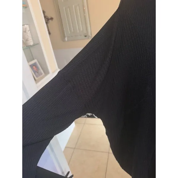 Black Leo Henley Waffle Knit - Image 12