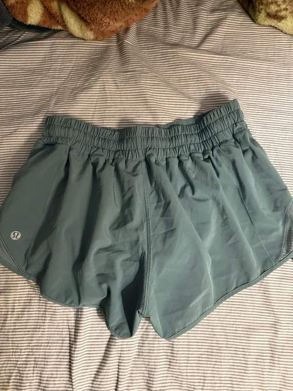 Lululemon Hotty Hot Shorts 2.5" - Image 3