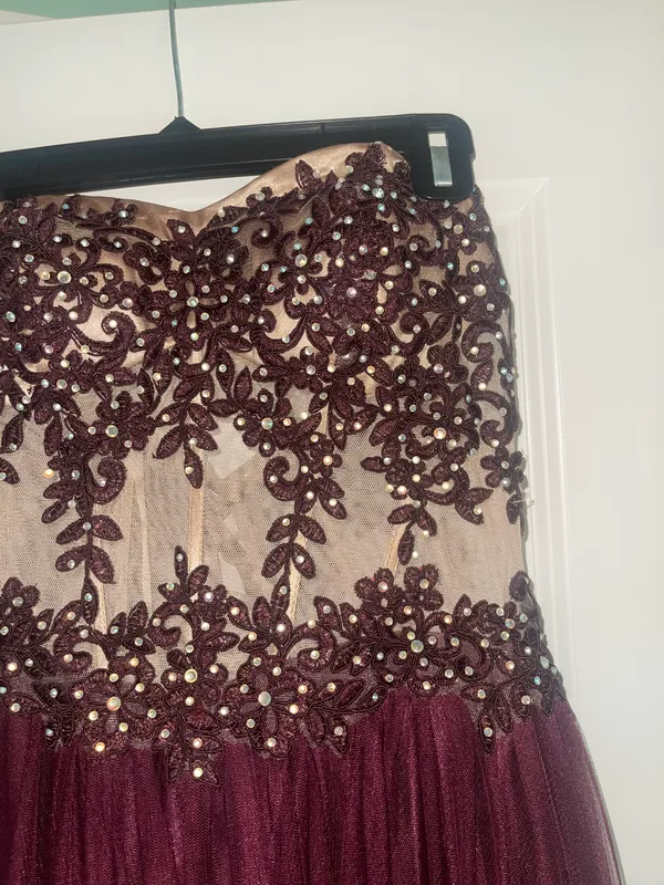 Blondie Nites Strapless Prom Dress - Image 3