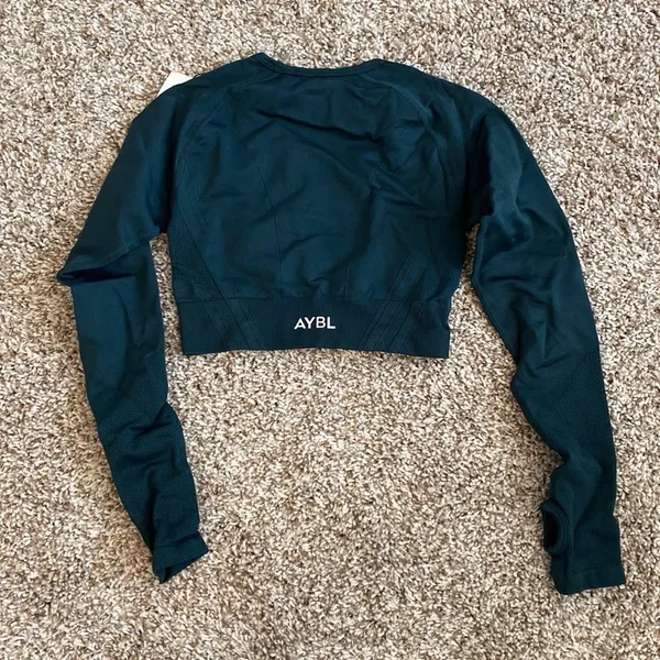 AYBL Balance V2 Seamless Long Sleeve Crop Top - Forest Green in XS - Image 3