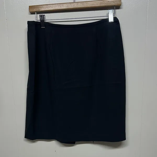 Studio9 Elegant Black Blazer and Skirt Ensemble Size 6 - Image 8