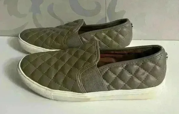 Steve Madden Womens Ecentrcq Low Top Slip on Shoes - Image 2