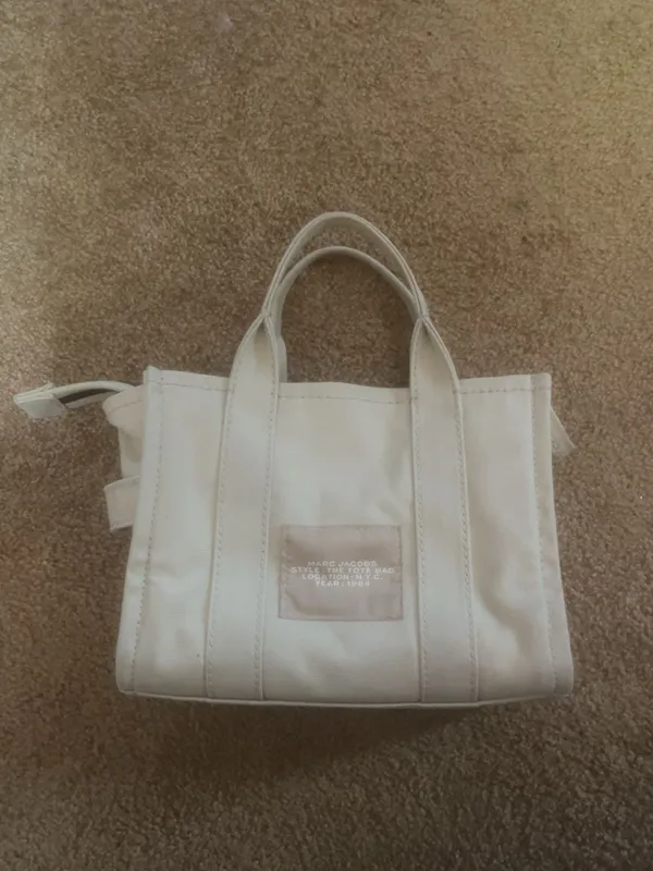 Marc Jacobs Small Tote Bag in Cream with White Logo - Image 2