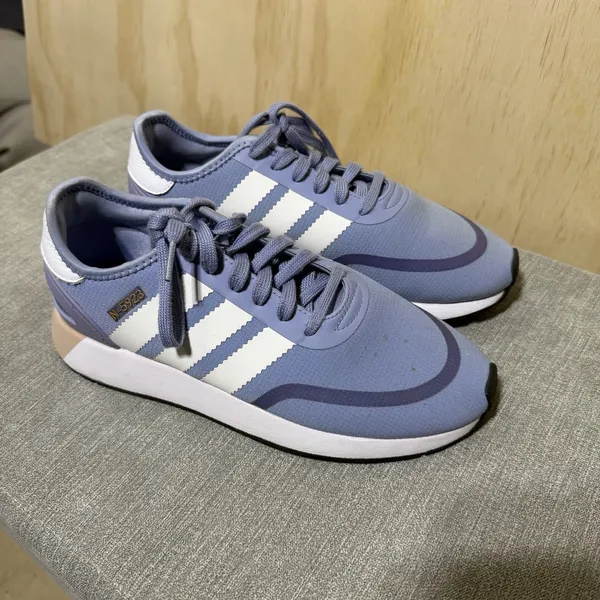 WMNS Adidas Originals N-5923 SZ 8.5 Chalk Blue‎ White Purple AQ0268 - Image 4
