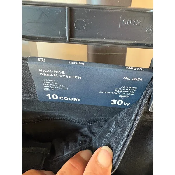 American Eagle High Rise Dream Stretch Jegging Proper Black 10 Short 30W 2654 - Image 4