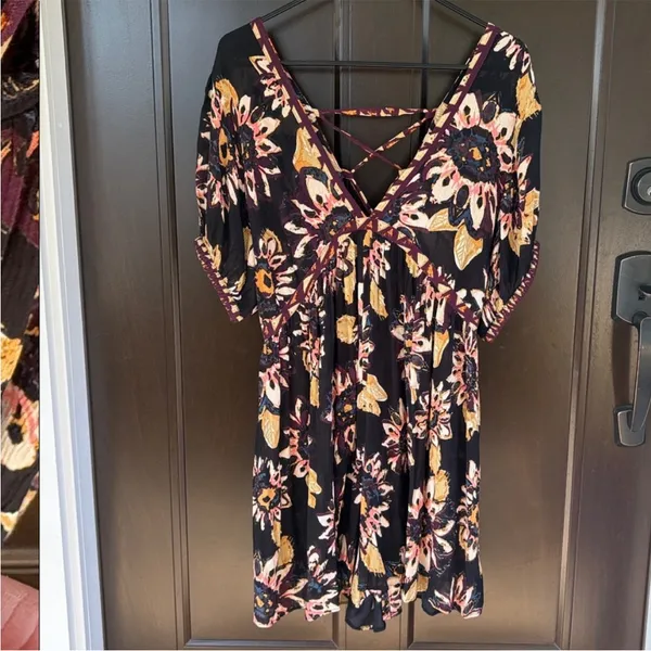 NWT Free People On The Edge Romper Black Floral Size Medium Retail $108.00 - Image 5