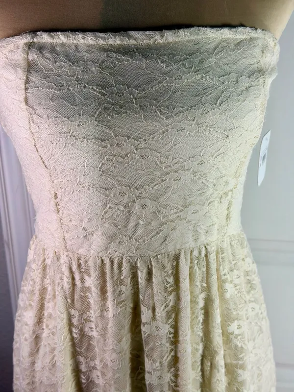 Altar'd State Cream Lace High-Low Strapless Maxi Dress E1345K221JD - Image 3