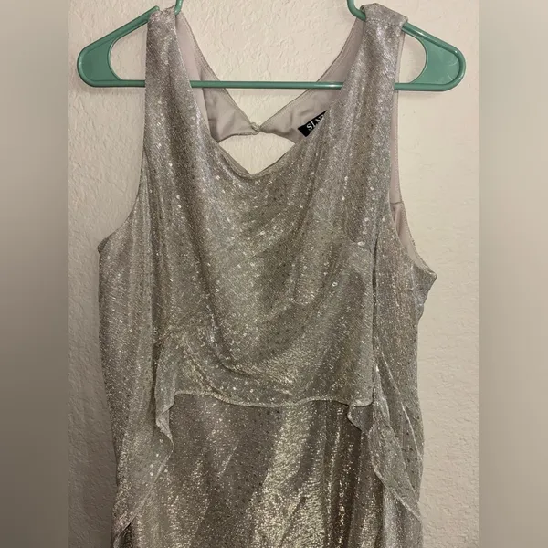 SLNY Elegant Gold Sleeveless Dress - Image 2