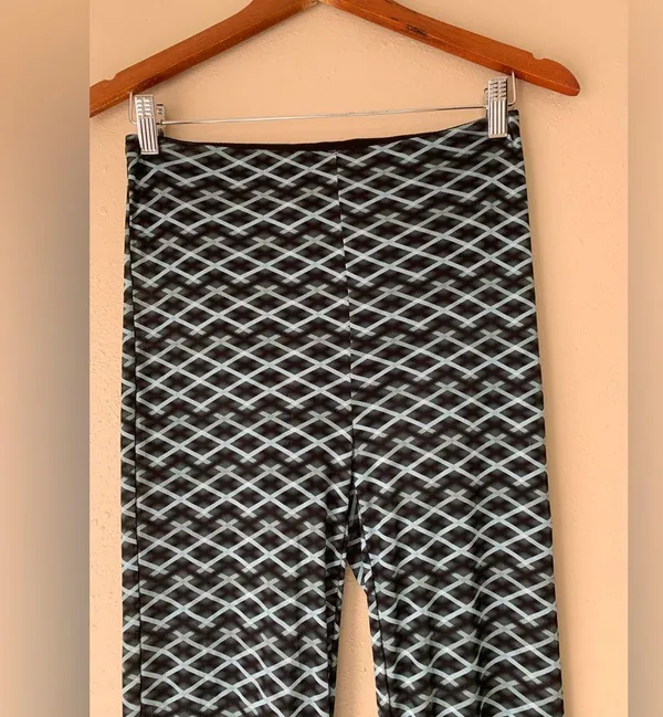 White Fox Boutique No Vacancy Mesh Dress Size Large in Aqua Argyle - Image 7
