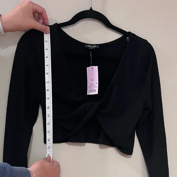 Wild Fable Black Long Sleeve Crop Twist Top NWT - Image 4