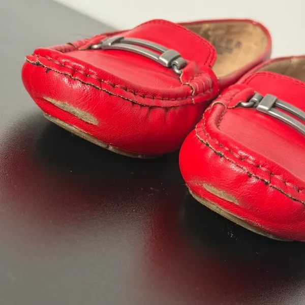 Life Stride Red Faux Leather Loafers Womens 6.5 Shoes Moc Toe Slip on Silver - Image 9