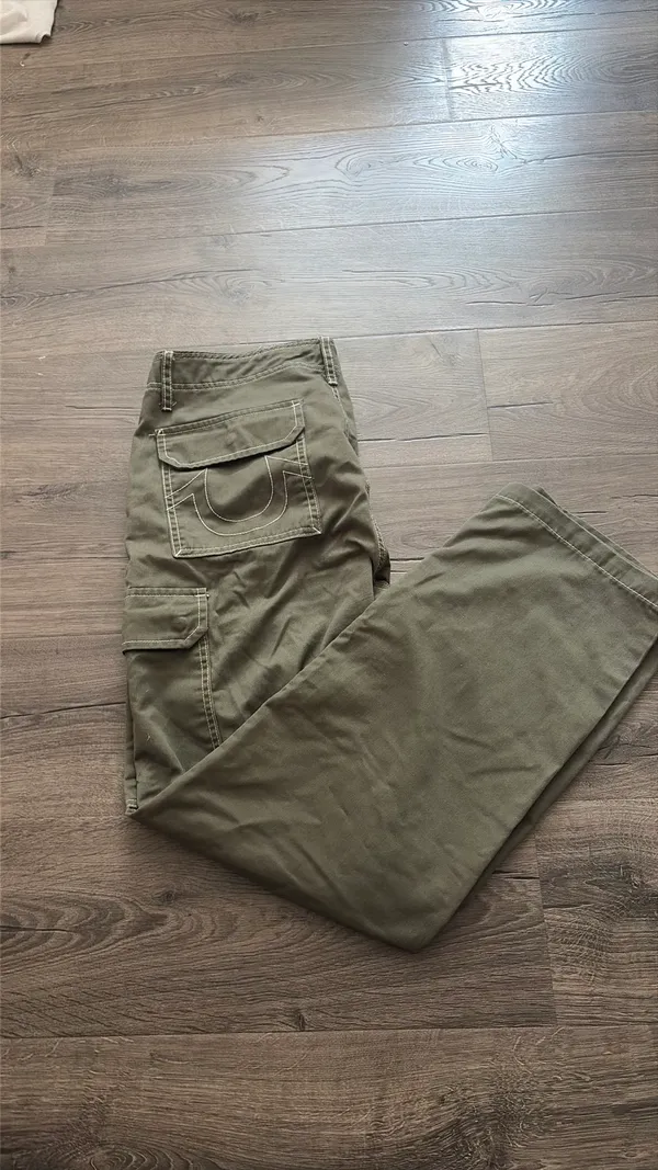 True Religion Olive Green Men’s Cargo Pants - Image 4