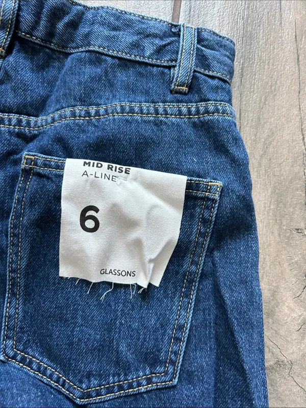 Glassons lucy mid rise Jean Shorts - Image 6
