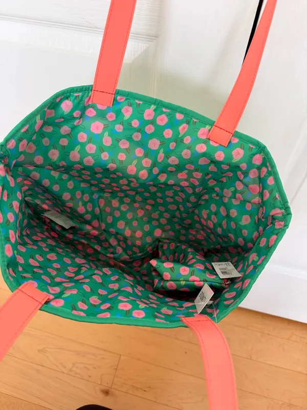 Clinique Tote Bag with mini makeup bag inside  - Image 2