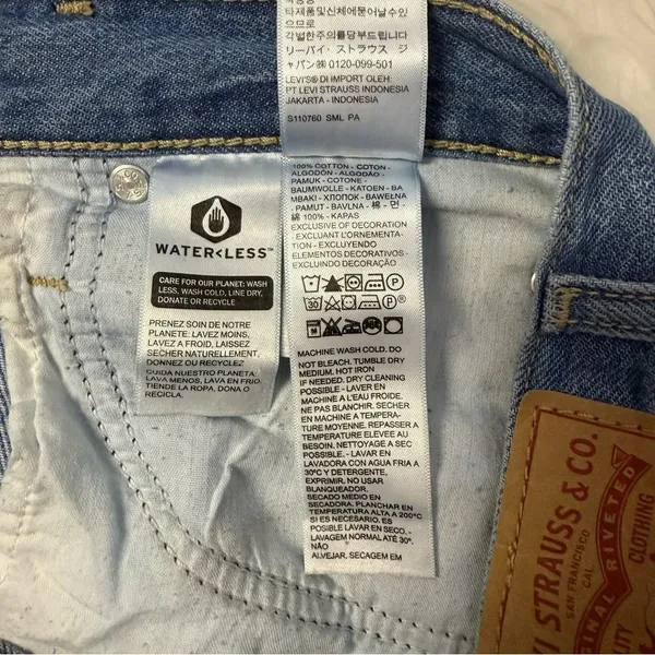 Levi’s ’94 Baggy Jeans Women’s Size 29 / 8 Distressed Blue Denim High Rise - Image 5