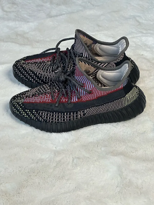 Yeezy 350 Boost V2 Adidas Sneakers Size 9 Men’s - Image 2